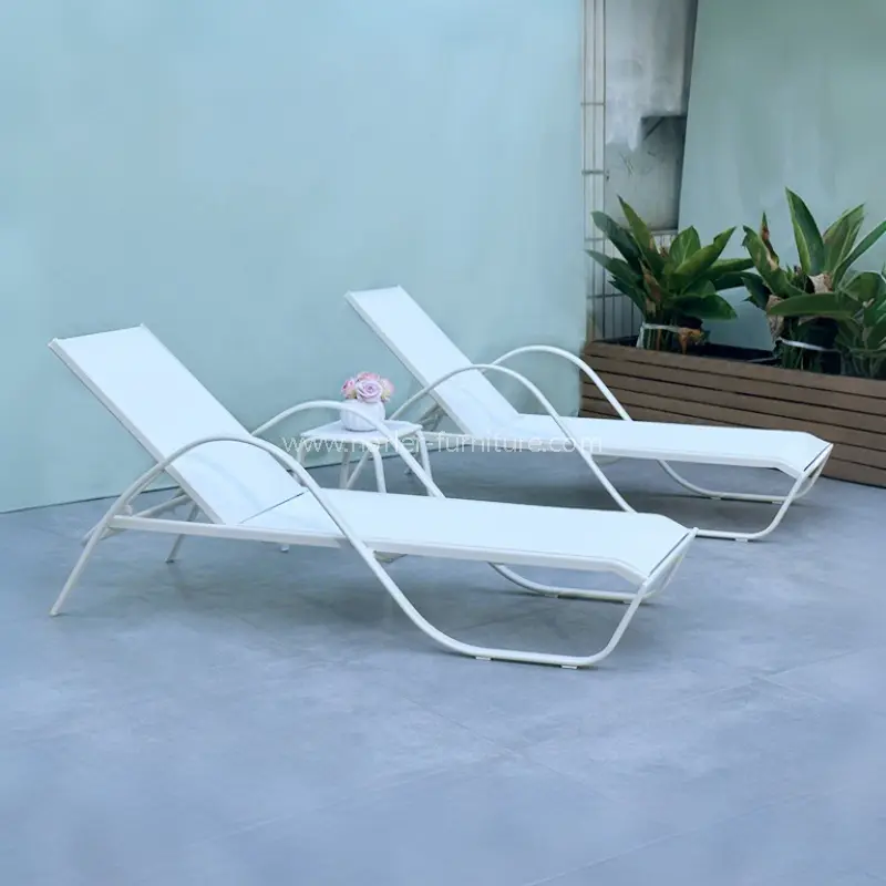 Λευκό πλαίσιο αλουμινίου κειμένου Mesh Sun Lounger